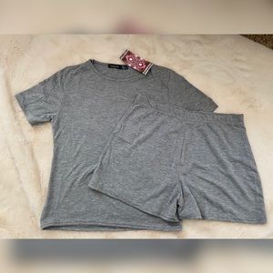 Boohoo Lounge Set - Gray